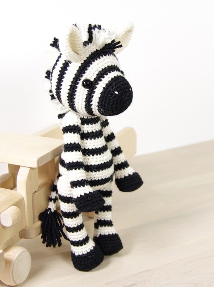 cebra amigurumi paso a paso - final